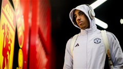 Leny Yoro 'mất tích' tại MU: Canh bạc tất tay đang đi sai hướng